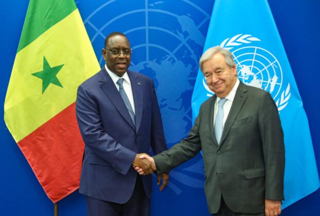 vingt (20) États membres ont rompu le silence concernant l’adoption du projet de décision. Par conséquent, le projet de décision diffusé relatif à la candidature de S.E. Macky Sall, ancien Président de la République du Sénégal, au poste de Secrétaire général des Nations Unies, n’a pas été adopté.