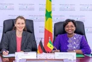 Le ministre de l’Economie du Plan et de la Coopération Oulimata Sarr et la directrice de la Banque allemande de coopération (KFW), Lisa Steinacher, ont signé hier, un accord d’un montant de 44,6 milliards de FCFA, qui entre dans le cadre du "Programme d'Appui Budgétaire pour le Renforcement de la Résilience Fiscale, Économique et Climatique" entre le Sénégal et l’Allemagne.