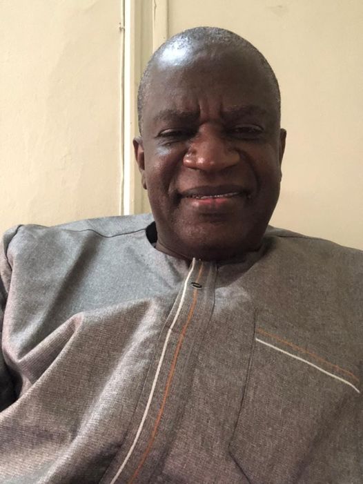 Le Conseil Supérieur National (CSN) du Bloc National des Démocrates suit avec intérêt les décisions impulsées par le Président de la République. Tout en notant une volonté de changement dans les pratiques de l’État, le CSN attire l’attention du pouvoir et de l’opinion nationale et internationale sur les dérives qui commencent à s’installer dans notre pays au profit d’une liesse populiste et unanimiste.