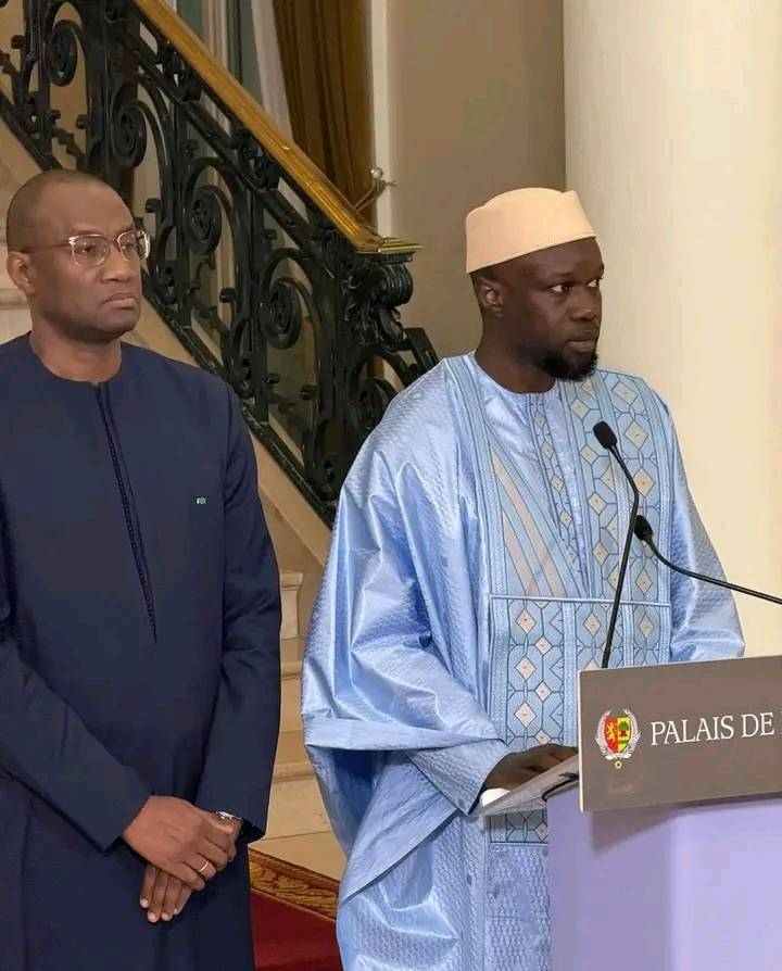 . L’ancien Premier ministre Abdoul Mbaye affirme que placer un Ministre « sous l’autorité du Premier ministre » pourrait avoir des conséquences en termes de responsabilités pénales