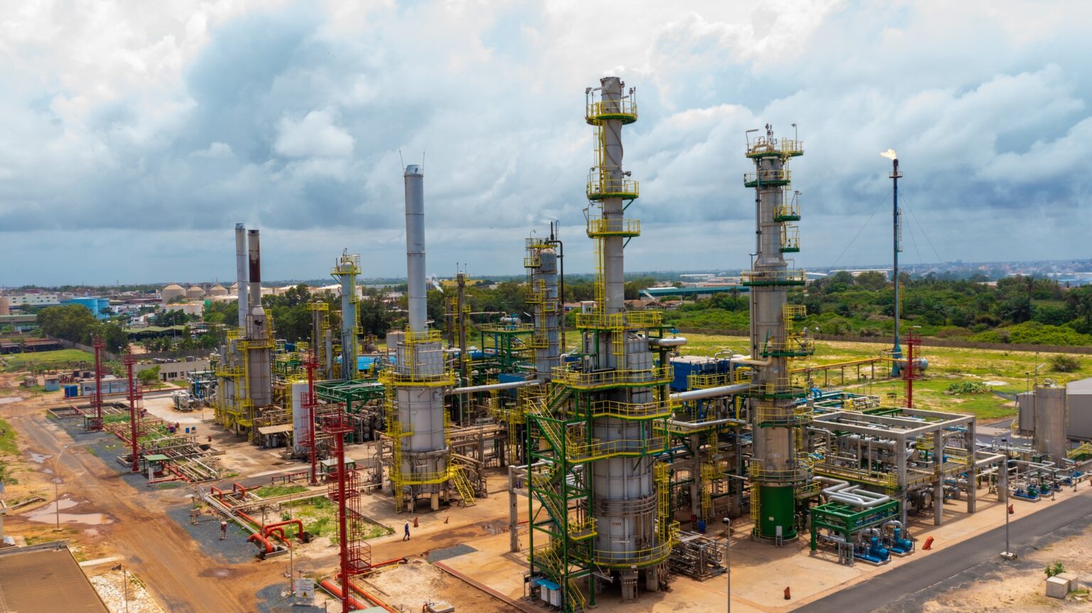 Pétrole : les 100.000 barils bruts produits par Sangomar seront ...
