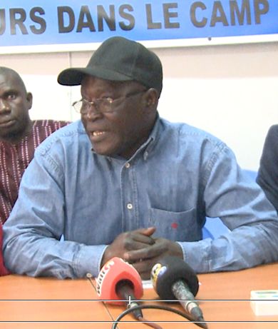 la FGTS/B exige des modalités d'accords-partie de règlement du passif avant de s'engager dans un quelconque pacte de stabilité.