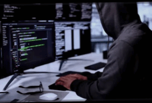 Kocc Barma, tristement célèbre pour avoir bâti sa notoriété sur la diffusion de contenus intimes