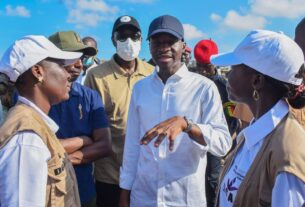 Bamba Cissé a initié ce samedi une opération de déguerpissement des occupations anarchiques sur la voie publique dans certains quartiers de la capitale