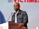 Invité par Pascal Boniface, venu présenter son ouvrage Les 100 maîtres du monde, le Premier ministre Ousmane Sonko a pris la parole ce jeudi 9 avril à Dakar. Évoquant la scène internationale, il a glissé une remarque ironique visant Donald Trump, tout en s’inscrivant dans une réflexion plus large sur l’influence des grandes puissances. Évoquant la posture des dirigeants internationaux, il a glissé une remarque visant indirectement Danald Trump.