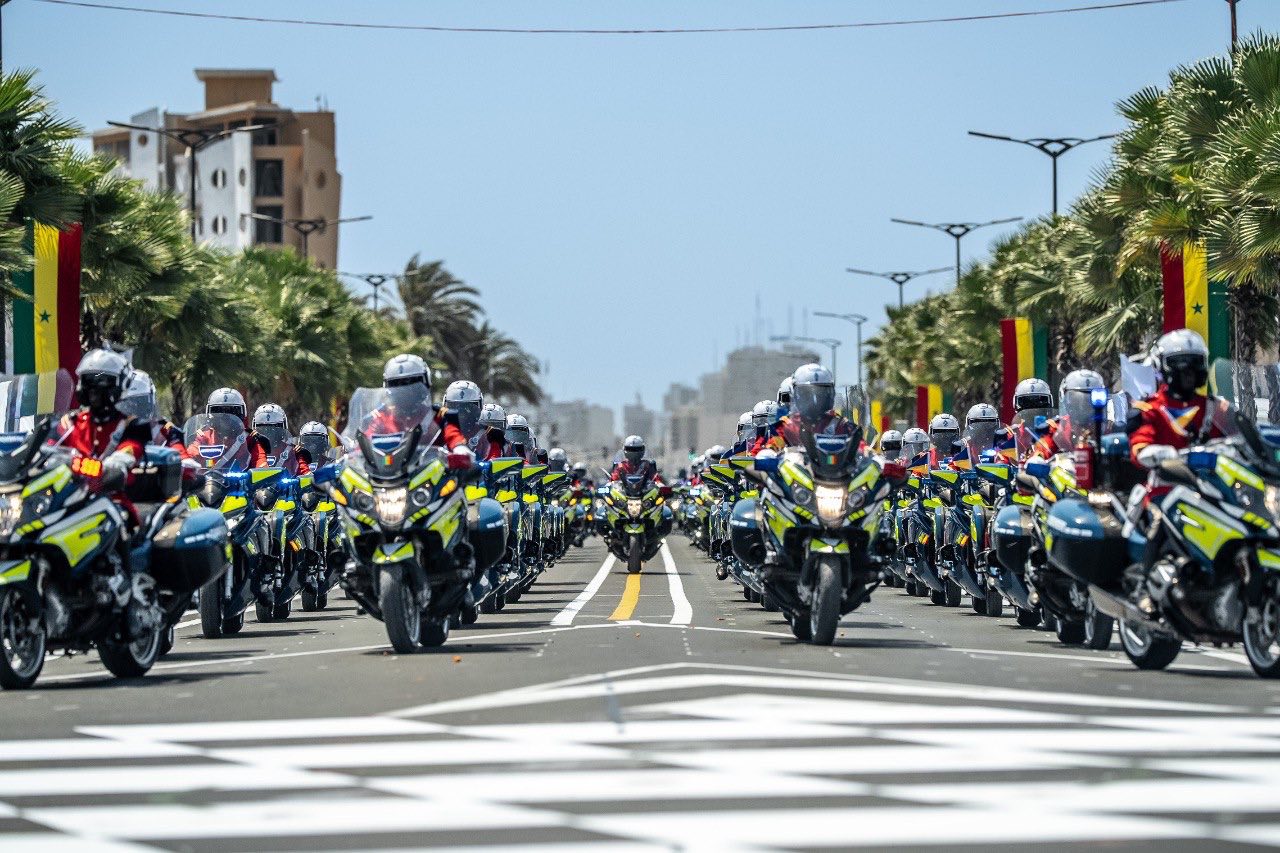 Ce choix hautement symbolique consacre Thiès comme une ville majeure de notre histoire nationale. Ville-garnison, pôle de développement économique et industriel, carrefour stratégique du Sénégal
