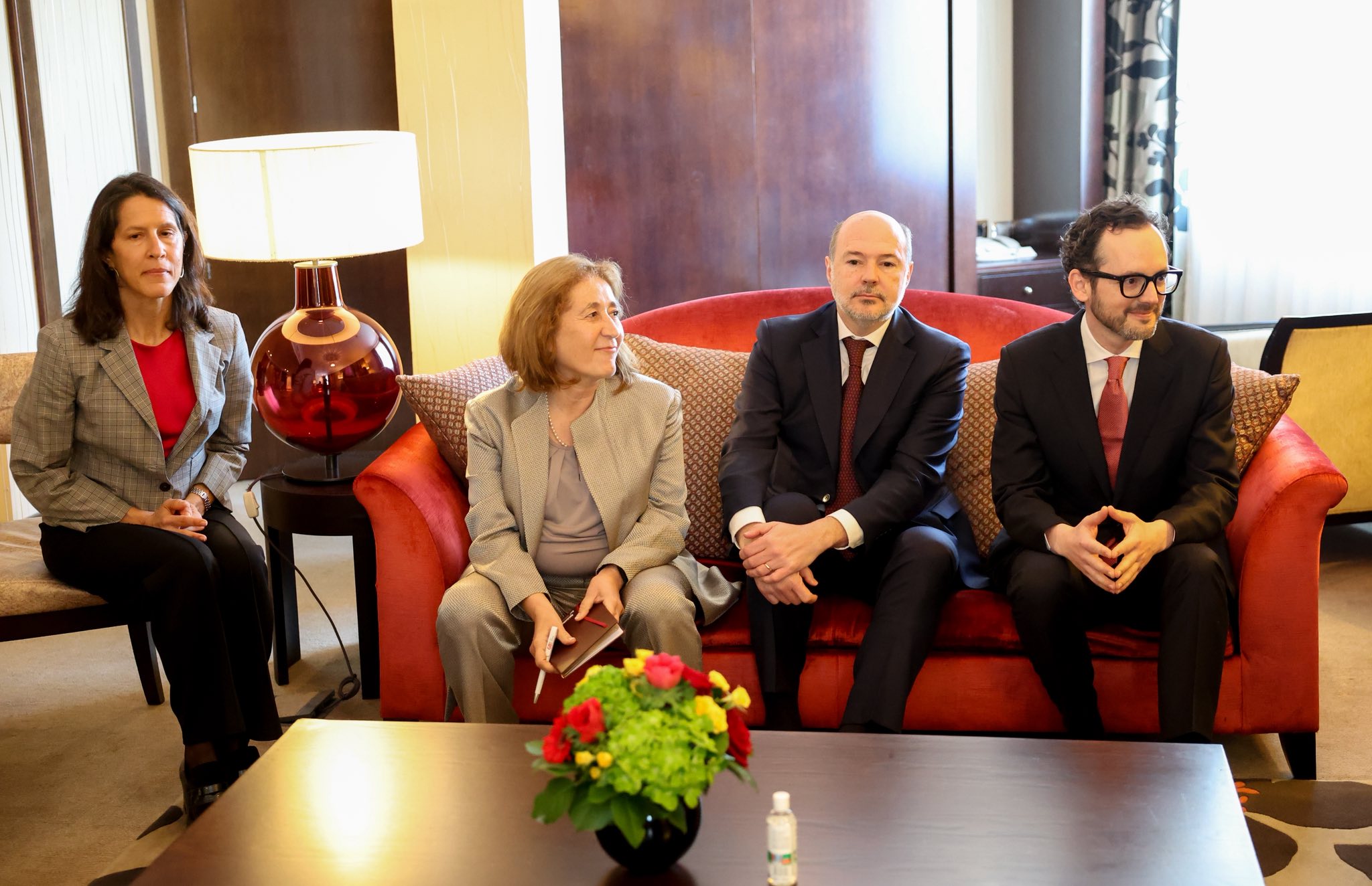 Bassirou Diomaye Faye, reçoit des hommes d’affaires espagnoles des groupes GB Foods et RIU Hotels & Resorts.