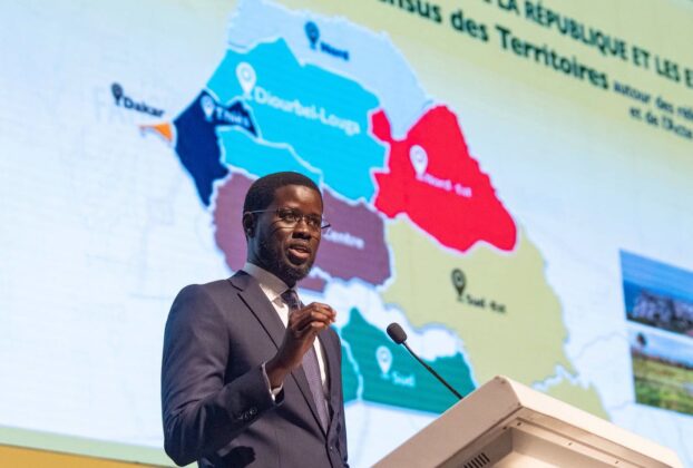 Le Président de la République, Son Excellence Bassirou Diomaye Diakhar Faye, a présidé ce jeudi au CICAD la rencontre avec les exécutifs territoriaux du Sénégal, consacrée à la mise en œuvre de l'Acte IV de la décentralisation et à la réforme des Pôles-Territoires.